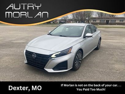 Used 2023 Nissan Altima 2.5 SV