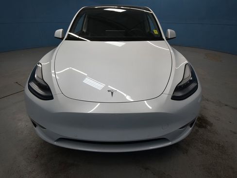 Used 2020 Tesla Model Y Performance image 24