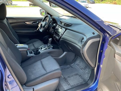 Used 2019 Nissan Rogue SV AWD/4WD image 39