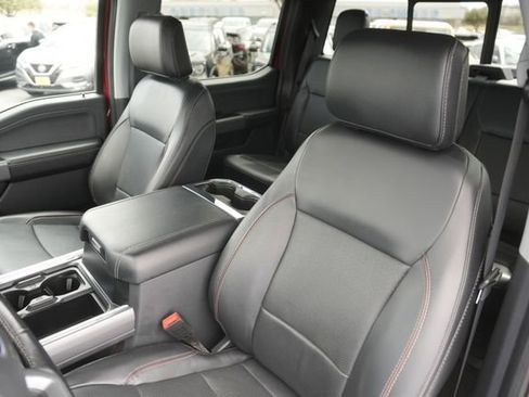 Used 2023 Ford F350 Lariat image 10