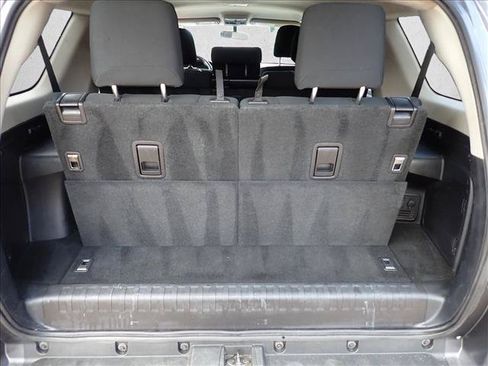 Used 2015 Toyota 4Runner SR5 AWD/4WD image 8