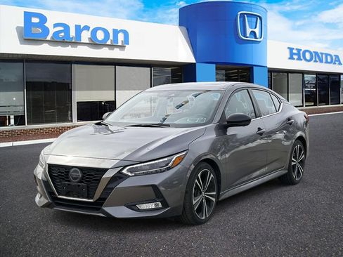 Used 2023 Nissan Sentra SR w/ SR Premium Package FWD image 2