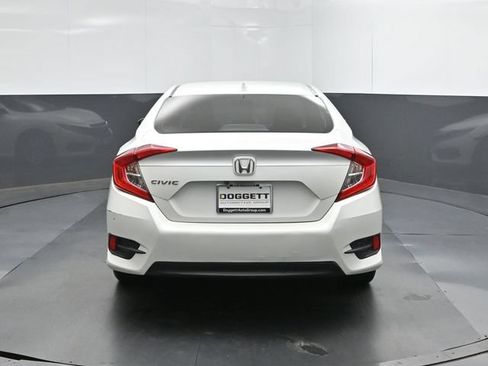 Used 2018 Honda Civic EX image 8