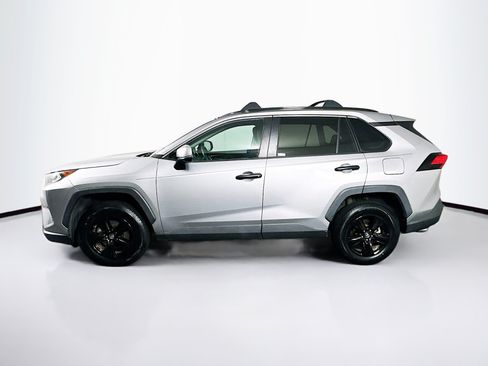 Used 2020 Toyota RAV4 XLE FWD image 4