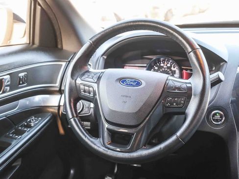 Used 2017 Ford Explorer Sport w/ Equipment Group 401A AWD/4WD image 17