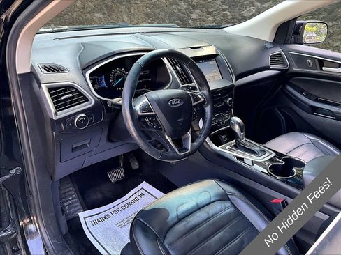 Used 2017 Ford Edge SEL w/ Equipment Group 201A AWD/4WD image 12