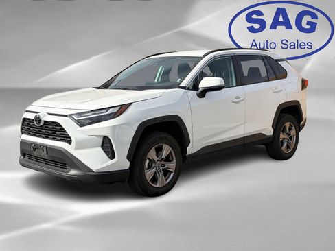 Used 2023 Toyota RAV4 XLE image 5