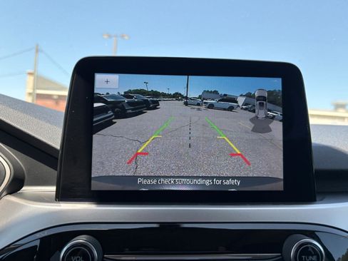 Used 2020 Ford Escape SEL FWD image 29