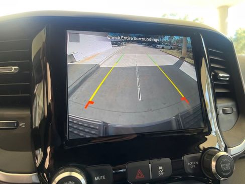 New 2022 RAM 2500 Big Horn w/ Level C Equiment Group image 8