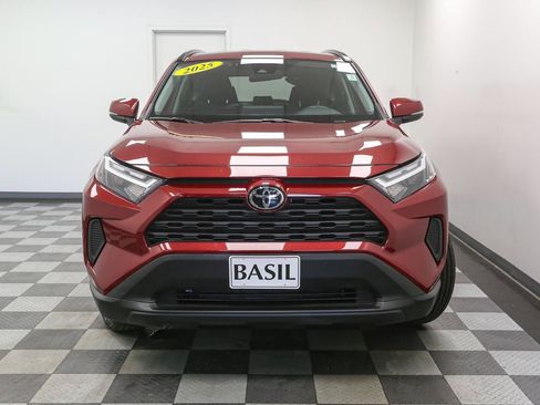 Used 2025 Toyota RAV4 XLE AWD/4WD image 3
