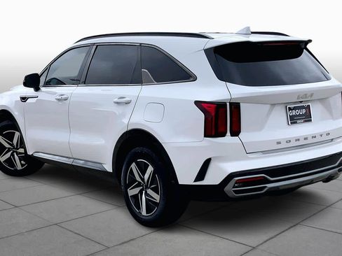 Used 2022 Kia Sorento EX w/ Panoramic Sunroof Package FWD image 11