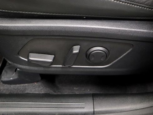 Used 2023 Kia Sorento S w/ Panoramic Sunroof Package image 26