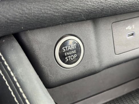 Used 2021 Nissan Rogue SL w/ Premium Package AWD/4WD image 32
