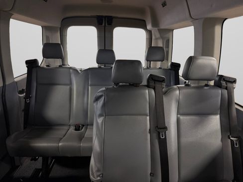 Used 2016 Ford Transit 150 XL RWD image 21