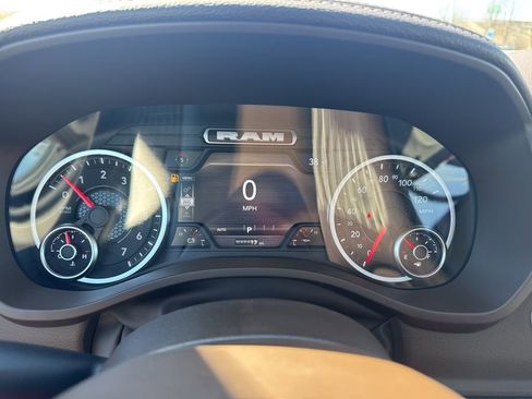 New 2026 RAM 1500 Laramie AWD/4WD image 17