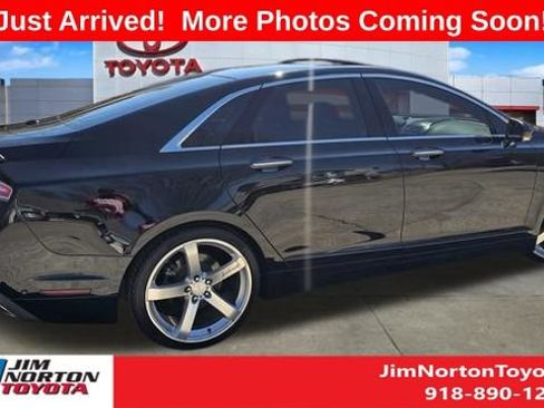Used 2017 Lincoln MKZ Reserve w/ Technology Package FWD image 14