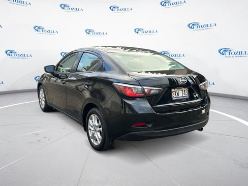 Used 2016 Scion iA image 3