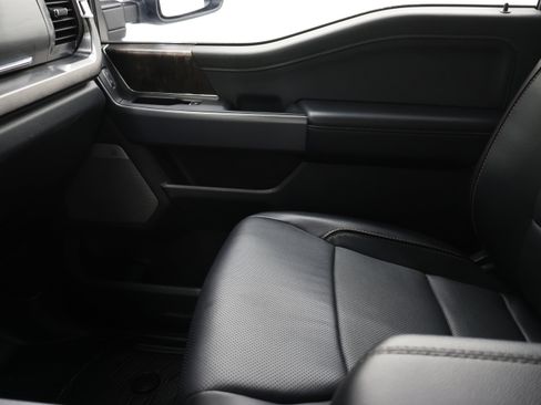 Used 2023 Ford F350 Lariat AWD/4WD image 13