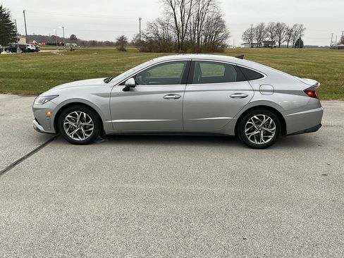 Used 2023 Hyundai Sonata SEL image 2