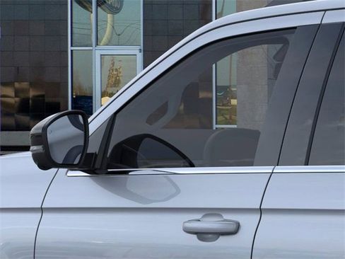 New 2025 Ford Expedition Active image 20