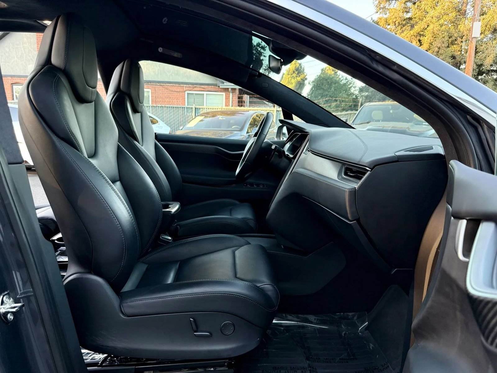 Used 2019 Tesla Model X 75D AWD/4WD image 15