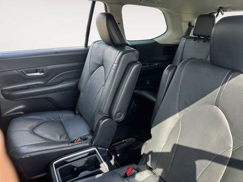 New 2026 Toyota Grand Highlander Limited image 13