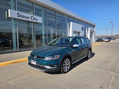 Used 2018 Volkswagen Golf Alltrack