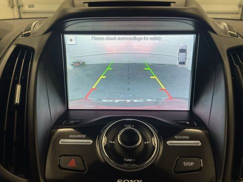 Used 2017 Ford Escape Titanium image 9