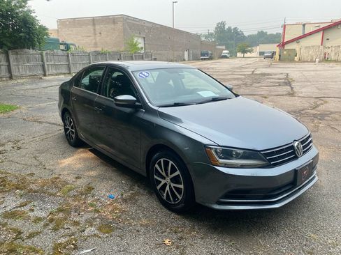 Used 2018 Volkswagen Jetta SE FWD image 7
