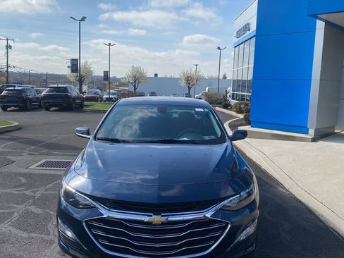 Used 2019 Chevrolet Malibu LT w/ Driver Confidence Package image 10