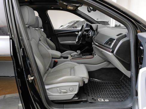 Used 2023 Audi Q5 2.0T Premium Plus w/ Premium Plus Package AWD/4WD image 37