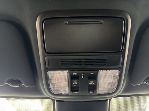 Used 2025 Honda Odyssey Sport-L image 45