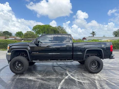 Used 2015 GMC Sierra 2500 SLE AWD/4WD image 4
