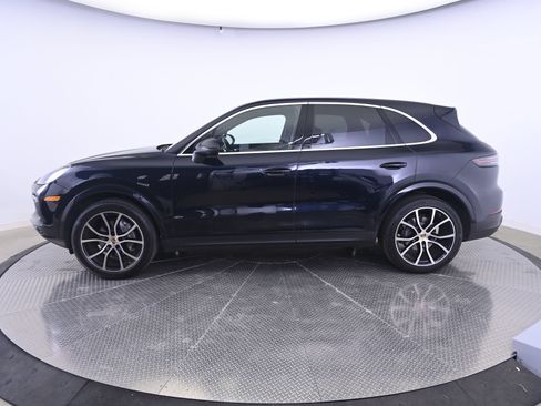 Certified 2020 Porsche Cayenne AWD/4WD image 2