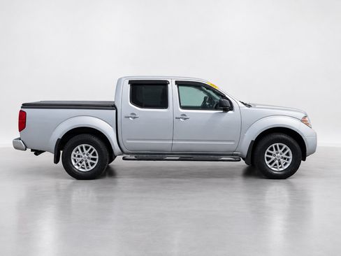 Used 2019 Nissan Frontier SV AWD/4WD image 6