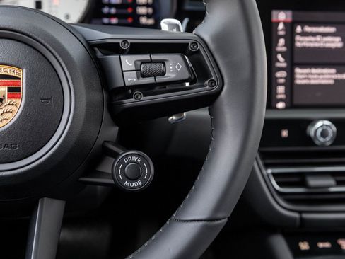 Certified 2026 Porsche Macan S AWD/4WD image 16