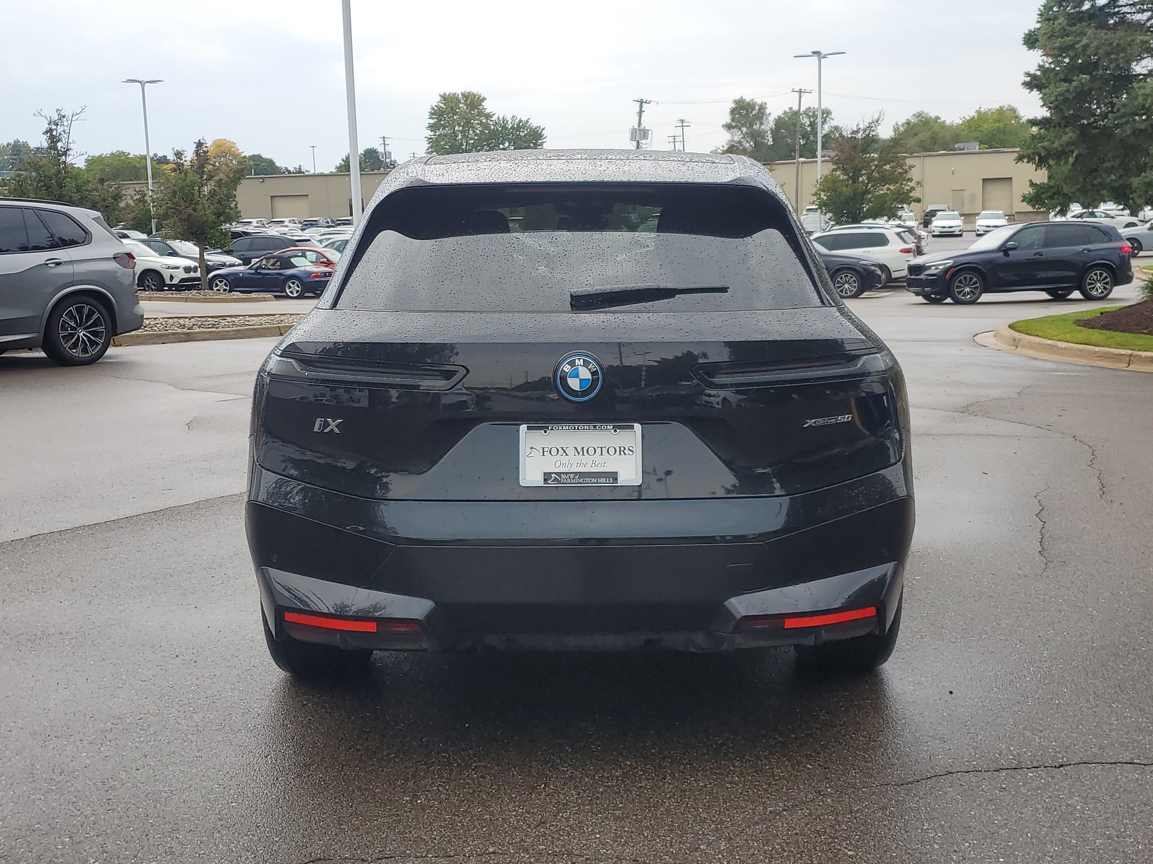 Certified 2024 BMW iX xDrive50 w/ Sport Package AWD/4WD image 4