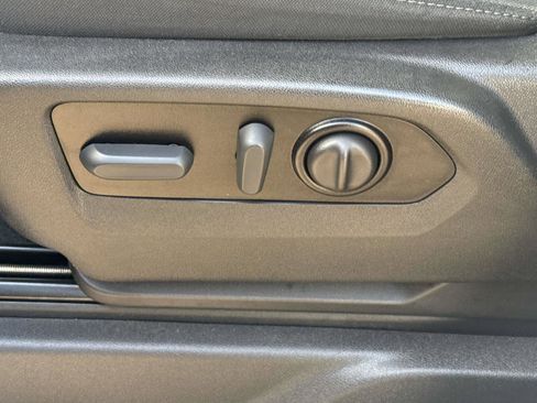 Used 2022 GMC Sierra 1500 Elevation image 23