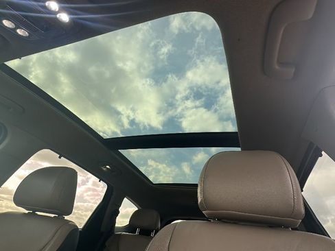 Used 2020 Hyundai Santa Fe Limited image 5