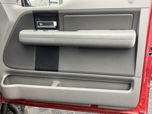 Used 2006 Ford F150 XLT image 14