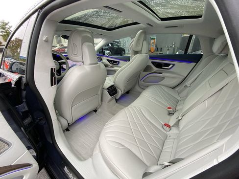 Certified 2023 Mercedes-Benz EQS 580 4MATIC Sedan image 5