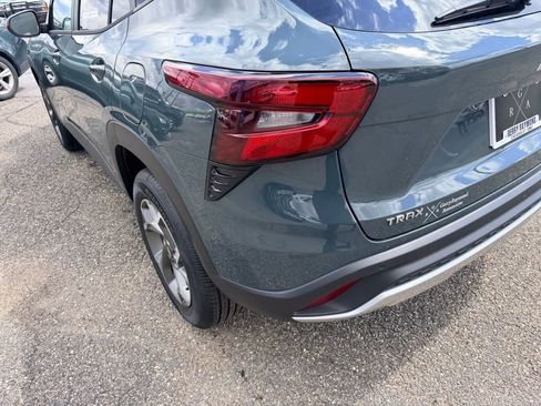New 2026 Chevrolet Trax LT w/ Driver Confidence Package FWD image 8