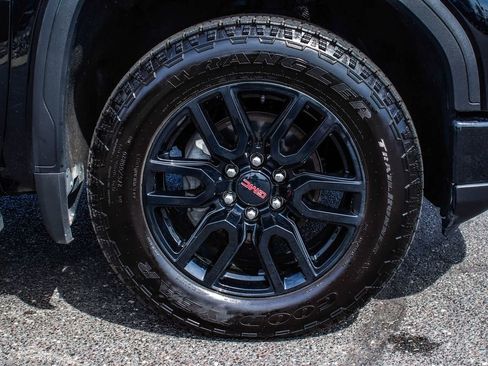 Used 2025 GMC Sierra 1500 Elevation image 7