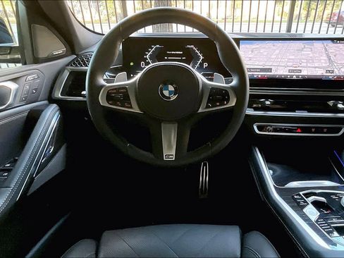 Certified 2026 BMW X6 xDrive40i image 5