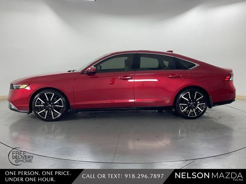 Used 2024 Honda Accord Touring image 10