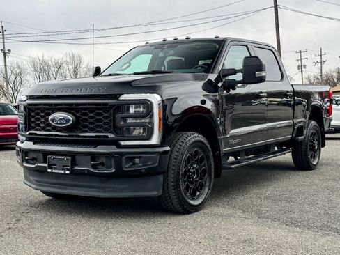 Used 2023 Ford F250 Lariat w/ Lariat Ultimate Package AWD/4WD image 7