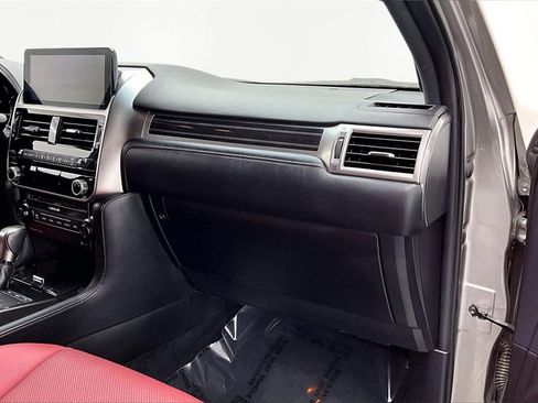 Used 2022 Lexus GX 460 Premium image 17