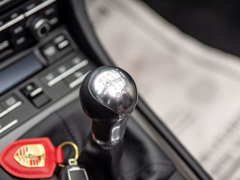 Used 2015 Porsche 911 Carrera 4 GTS image 24