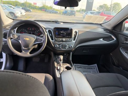 Used 2024 Chevrolet Malibu LT FWD image 19