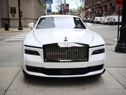 Certified 2025 Rolls-Royce Spectre Black Badge image 2